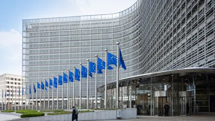 Comisia Europeană reduce drastic estimarea de creștere pentru România în 2026: economie aproape de stagnare, inflație la 7%