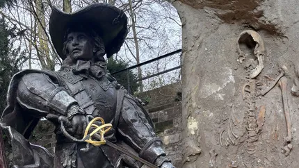 Un schelet care ar putea aparține celebrului muschetar D’Artagnan a fost descoperit recent într-o biserică din Maastricht