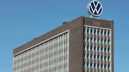 Volkswagen, afectat de schimbarea strategiei la Porsche și de tarifele americane