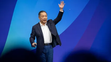 CEO-ul Broadcom, Hock Tan, estimează că veniturile din cipuri pentru inteligență artificială vor depăși 100 de miliarde de dolari anul viitor