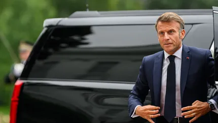 Macron se află la Roma pentru prima sa întâlnire față în față cu Papa Leon al XIV-lea