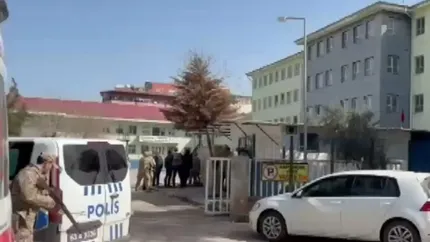 Atac armat într-un liceu din Turcia: 16 răniți, atacatorul s-a sinucis