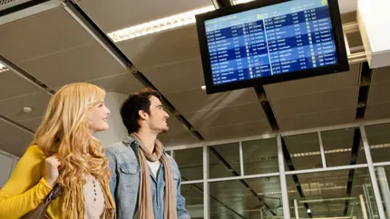 Criză de combustibil în aviație. Europa riscă anularea a sute de zboruri din cauza blocadei din Ormuz