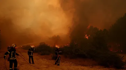 Incendiile de vegetație din Franța și Spania au forțat evacuarea a aproape 260.000 de persoane