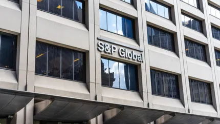 S&P avertizează: România riscă recesiunea și o creștere accelerată a datoriei publice înaintea deciziei privind ratingul de țară