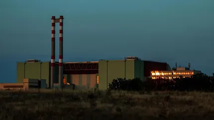 Ungaria va scufunda două barje în apropierea centralei nucleare Paks