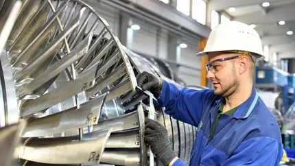 Producția ia avânt în România. Fabricile și investițiile industriale schimbă piața logistică