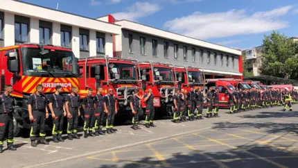 România trimite în Serbia 69 de pompieri și un elicopter Black Hawk pentru stingerea incendiilor de pădure