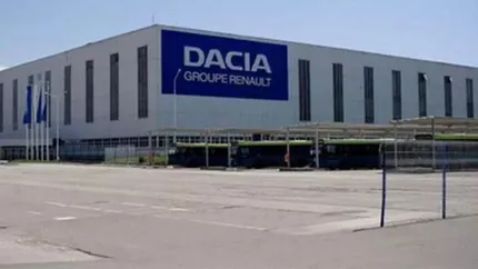 Dacia nu pleacă din România, dar viitorul uzinei de la Mioveni este în joc. Miza: următorul Duster
