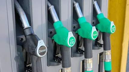 Europa, vulnerabilă la o eventuală interdicție a exporturilor SUA de motorină. Prețurile carburanților ar putea crește