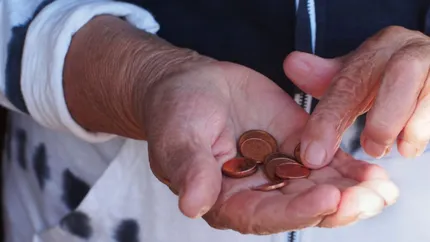 Sistemul de pensii, tot mai greu de susținut. Contribuțiile acoperă doar 73% din cheltuieli