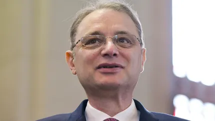 Luca Niculescu propune un acord politic pe șase luni pentru reformele urgente. Programul de guvernare și lista miniștrilor, depuse joi