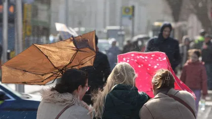 Vremea se schimbă de duminică în România. Ploi și furtuni în mai multe regiuni, dar temperaturi de până la 29 de grade în București