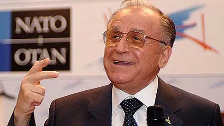 Iliescu: Geoană îşi face iluzii că o să meargă lumea după el. E un capitol încheiat