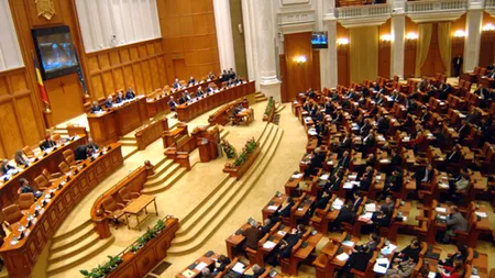 Coaliţia a decis comasarea alegerilor, reducerea numărului parlamentarilor şi Parlament bicameral