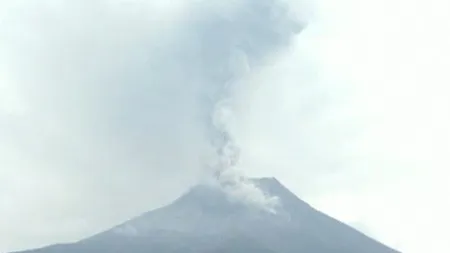 Ecuador: Vulcanul Tungurahua a început să erupă VIDEO