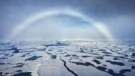 Inedit: Curcubeu alb la Polul Nord FOTO