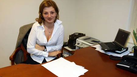 Ioana Băsescu, aşa cum nu ai mai văzut-o. Fiica preşedintelui, sexy în faţa aparatului foto