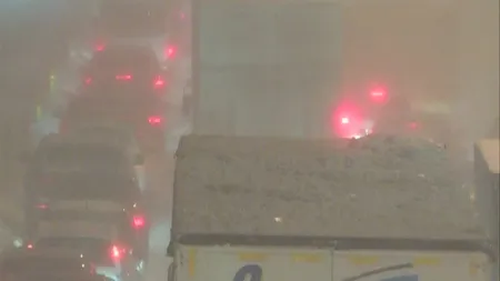 Trafic îngreunat de zăpadă în Capitală VIDEO