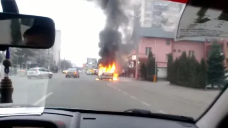 Taxi în flăcări, la Cluj Napoca VIDEO