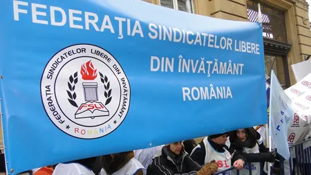 Dascălii s-au alăturat protestului din Piaţa Universităţii VIDEO