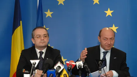 Scenariul lui Năstase: Băsescu ar putea anunţa luni DEMISIA lui Boc