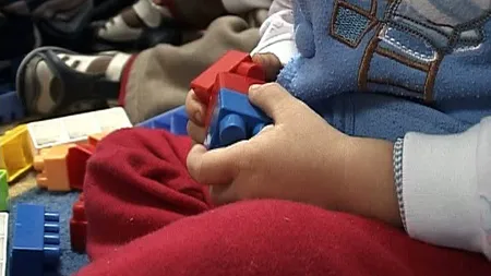 Un copil de doi ani, în stare gravă la spital după ce s-a înecat la creşă