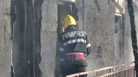 Incendiu devastator la o clădire de birouri din Suceava VIDEO