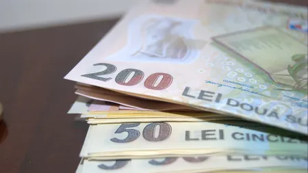 CURS VALUTAR: Euro rămâne peste 4,35 lei