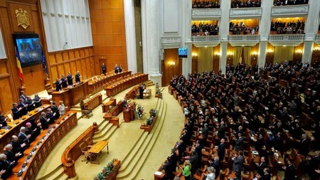 Viscolul dă peste cap programul parlamentarilor
