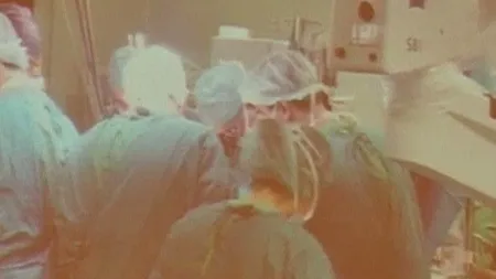 Primul transplant de mâini şi picioare din lume a eşuat. Pacientul a murit