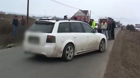 O fată de 15 ani, accidentată grav în timp ce traversa strada neregulamentar