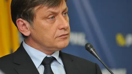 Antonescu: Băsescu face glume de cârciumă VIDEO