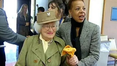Româncă de 102 ani, premiată în SUA pentru merite deosebite în al Doilea Război Mondial