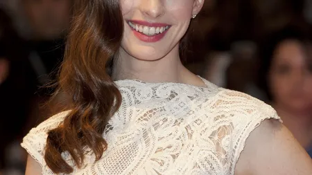 Anne Hathaway ţine un regim crunt: Vrea să slăbească 10 kg în doar 20 de zile