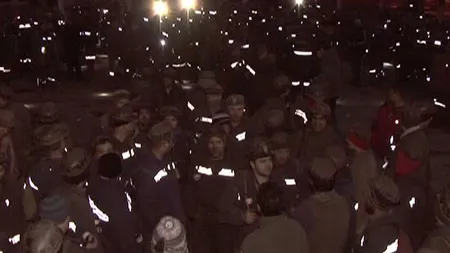 Cea de-a doua zi de proteste pentru minerii de la Petroşani VIDEO