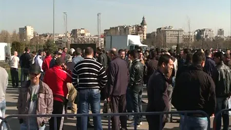 Taximetriştii din Ilfov au protestat în faţa Parlamentului VIDEO