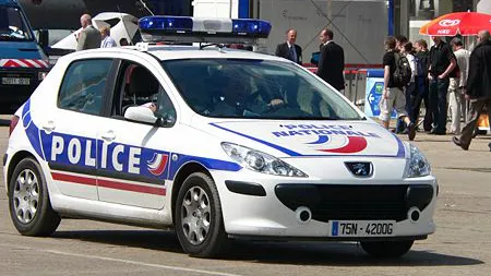 O reţea de hoţi români minori, anihilată de poliţia franceză