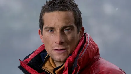 Detalii neştiute din viaţa lui Bear Grylls. La şcoală, a muşcat un coleg de gât