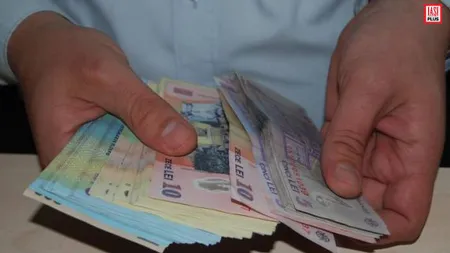 Angajată a unei bănci din Motru, reţinută pentru delapidarea a peste 500.000 lei şi 15.000 de euro