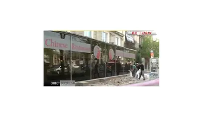 O bucată din faţada unei clădiri din Capitală s-a prăbuşit. Un copil a fost rănit VIDEO