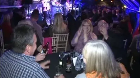 Vezi cum se petrece de festivalul whisky-ului în Scoţia VIDEO