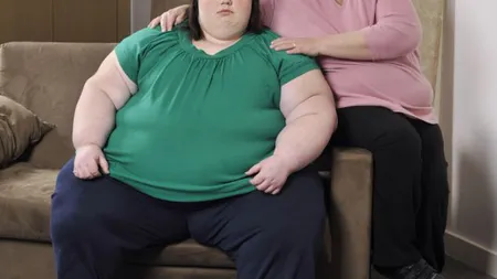 Adolescentă de 400 de kilograme, scoasă din casă de 30 de oameni după 8 ore de chin VIDEO