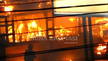 Incendiu la o pizzerie din Iaşi VIDEO