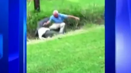 Imagini incredibile: Un cercetător era să fie mâncat de un aligator VIDEO