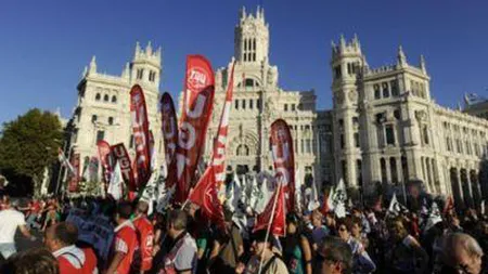 Grevă generală în Spania: Mii de profesori, elevi şi părinţi protestează faţă de reducerile bugetare