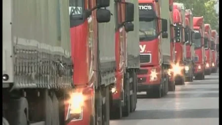 Coloană funebră formată din zeci de TIR-uri, în memoria lui Alin Popa VIDEO