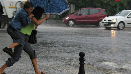 Avertizare de PLOI ŞI VIJELII în mai multe judeţe şi în Bucureşti