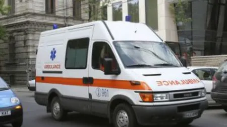 Accident în lanţ, în Cluj: cinci maşini avariate, patru răniţi şi un mort