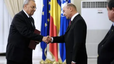 BLOCAT LA MAE. Băsescu a trimis de 3 ori delegaţia pentru Bruxelles. Ultima, noaptea trecută